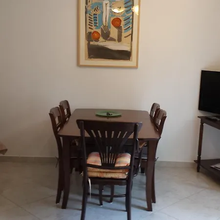 Mirjana Apartamento *