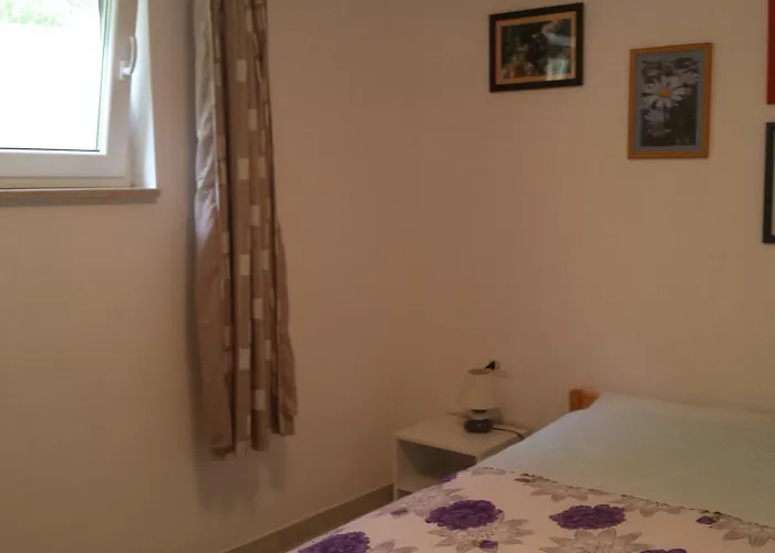 Mirjana Apartamento Nerezine