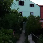 Mirjana 内里吉恩